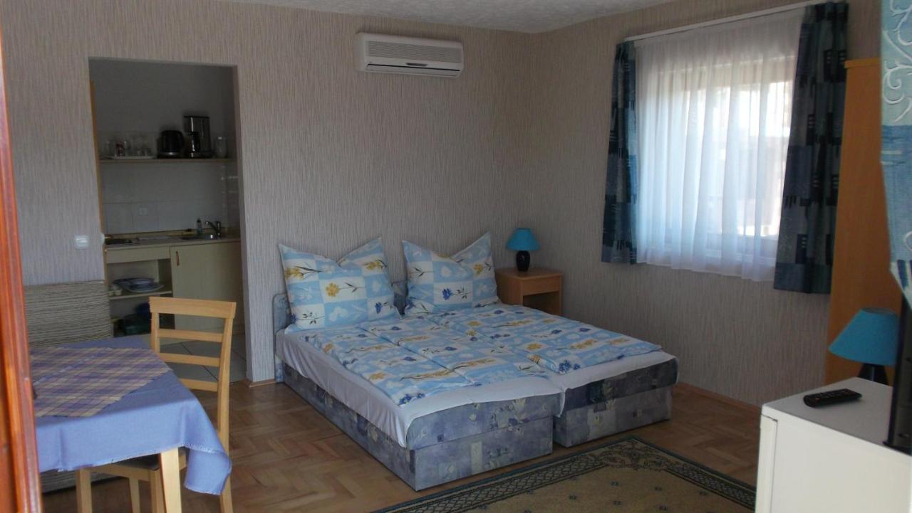 Anita Apartmanhaz Appartement Balatonfüred Buitenkant foto